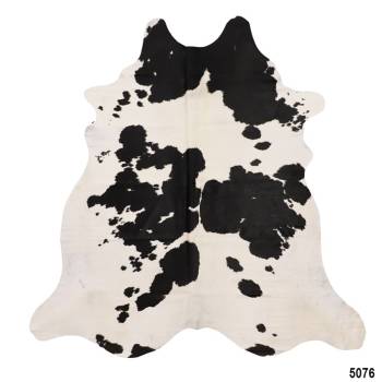 Tapis peau de vache naturelle à poils noire et banche 5076