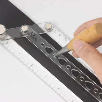 Gabarit d'auto-centrage pour trous de ceinture IVAN 3604-14